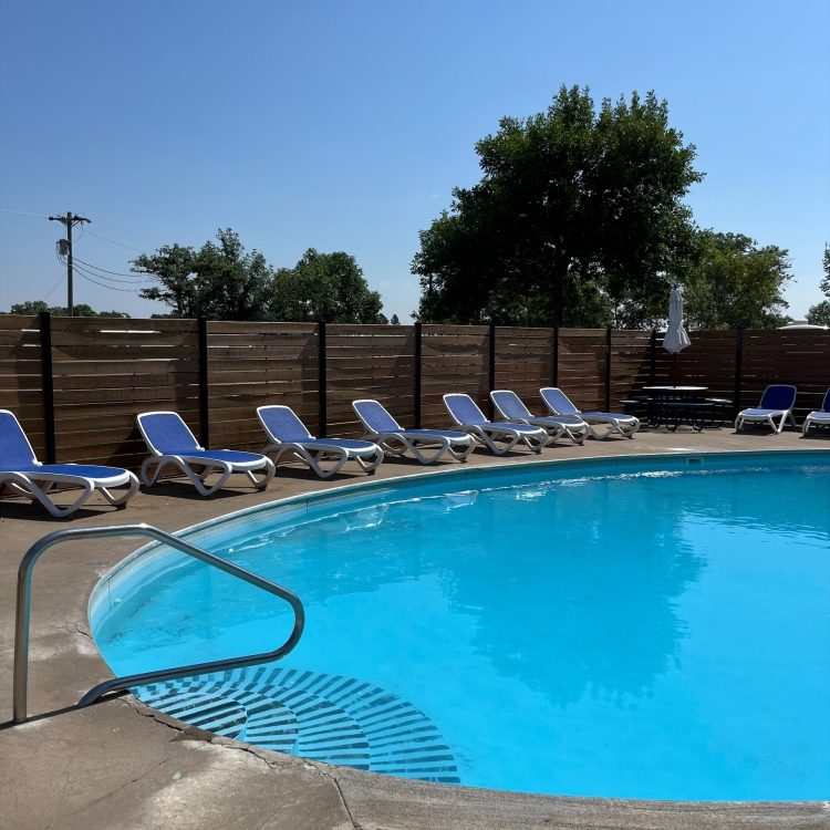 Pool (1)