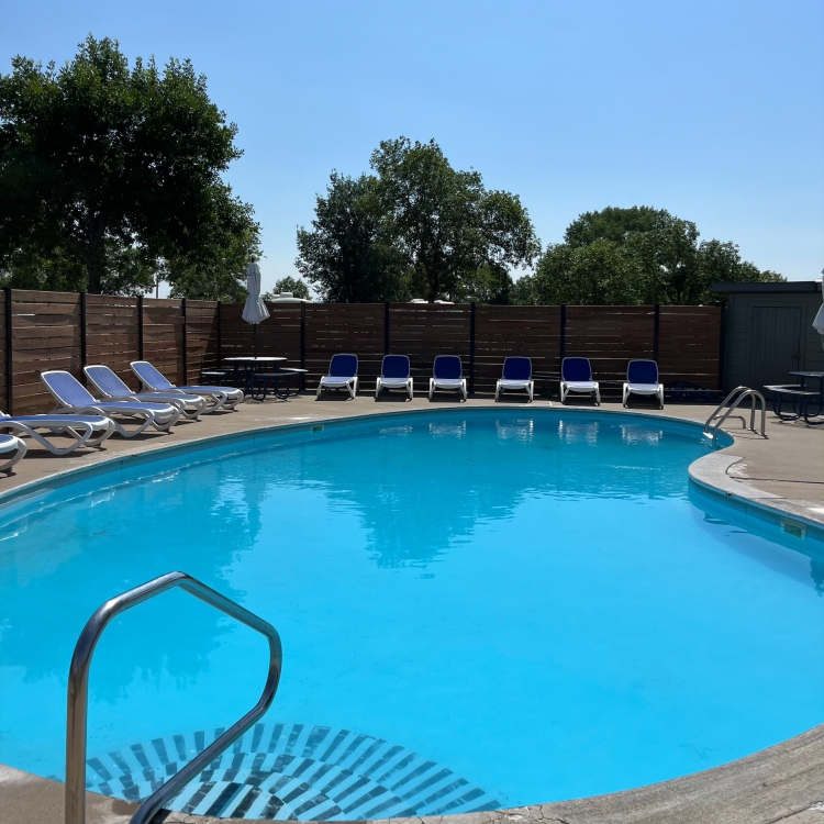 Pool (2)