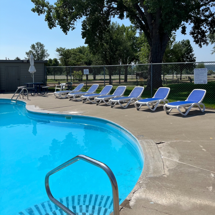 Pool (3)